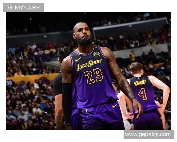 足球明星詹姆斯现身何处他的最新动态与比赛信息揭秘